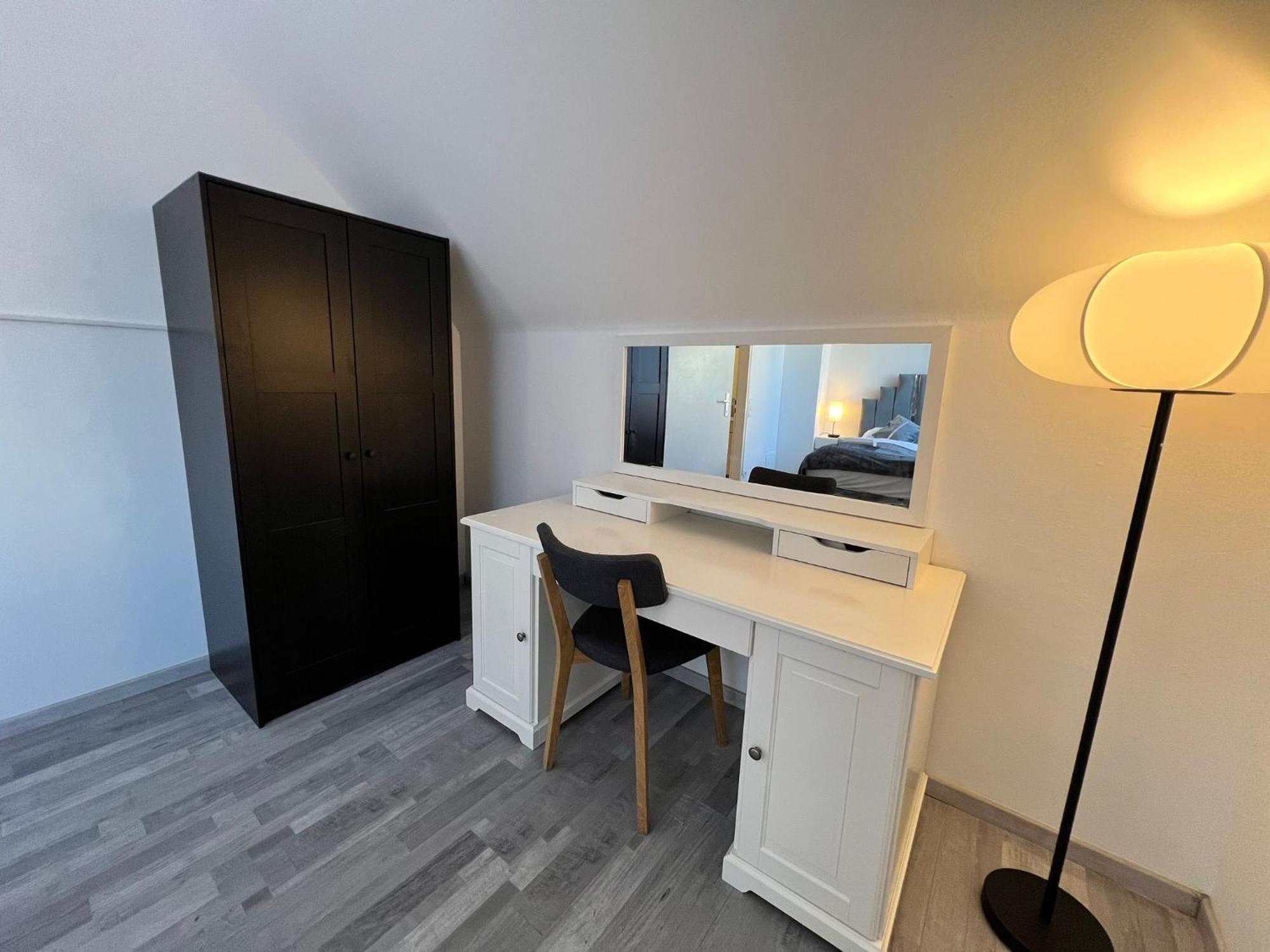 Elegant 2+ 1 Bedroom At Vienna's Vibrant 3. District Viena
