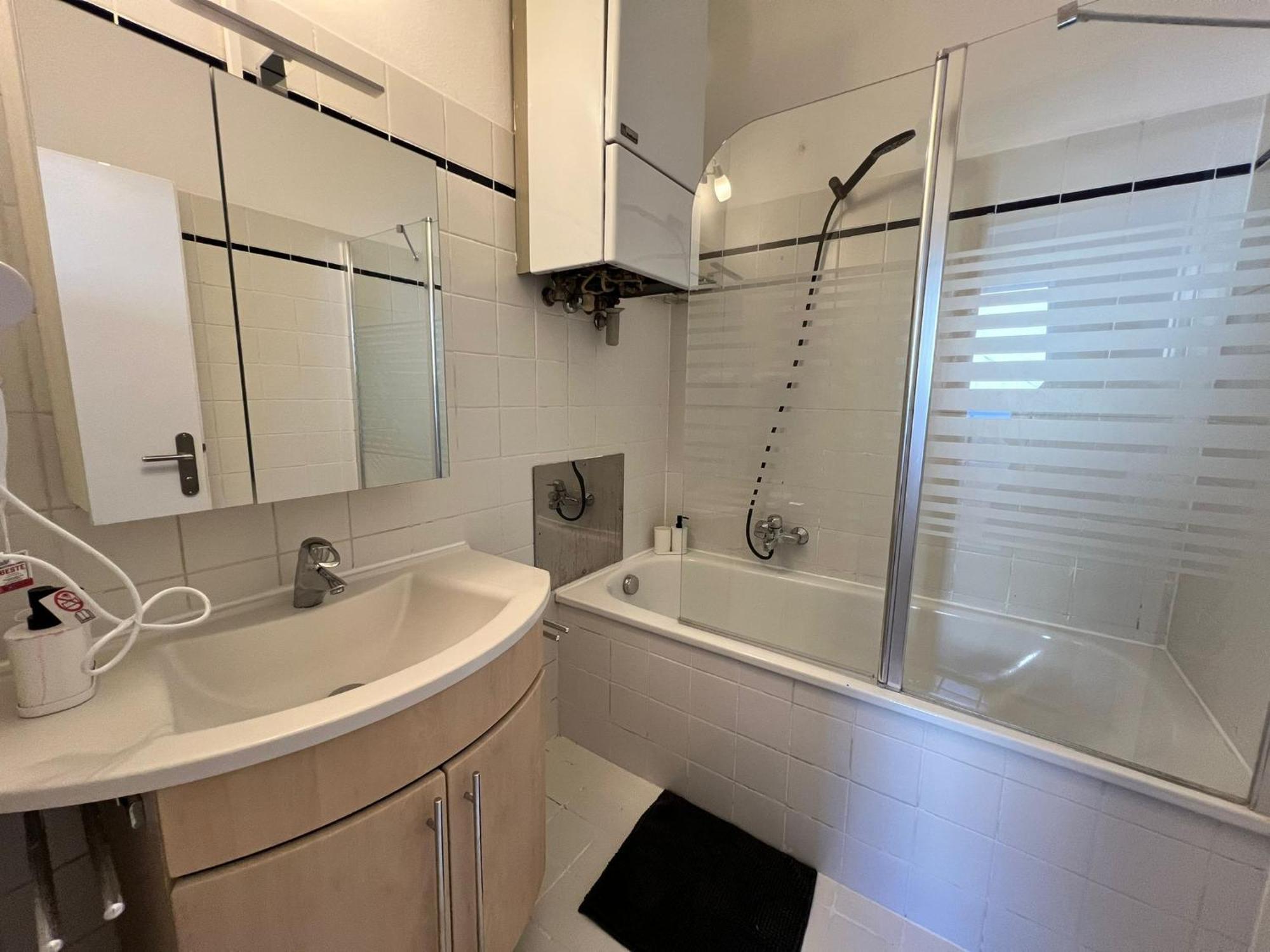Elegant 2+ 1 Bedroom At Vienna's Vibrant 3. District Viena